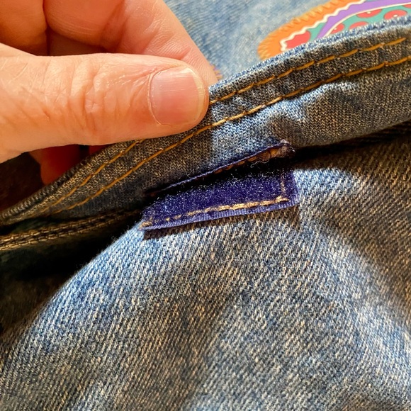 🔥Upcycled Denim Backpack🔥 - Picture 7 of 15